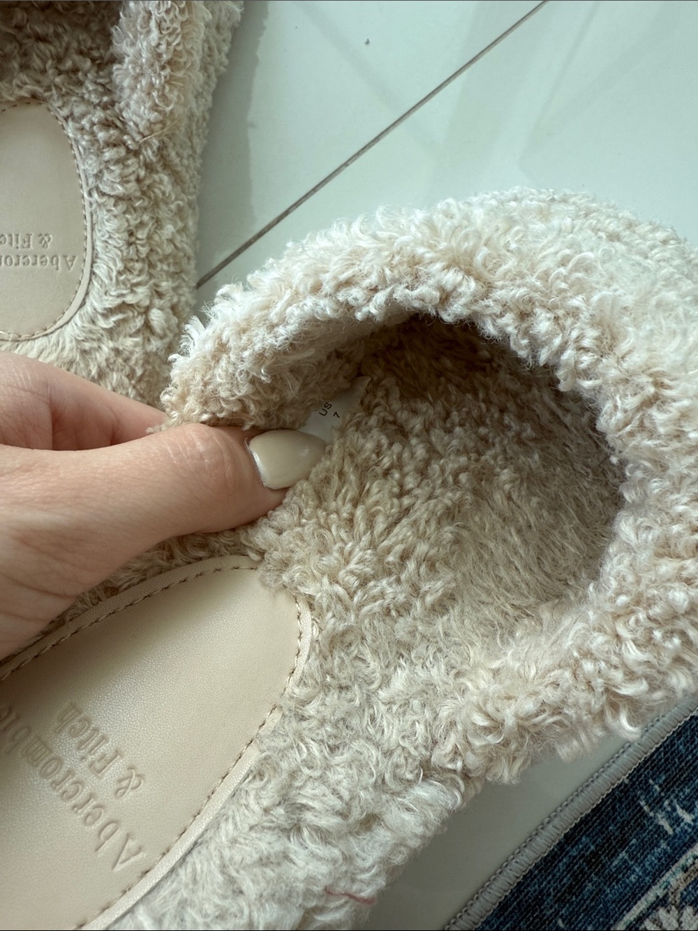 A&F Platform Slippers - Picture 5 of 5
